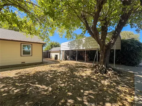 Exterior - 117 Sierra St, Willows, CA 95988 photo 1 of 7
