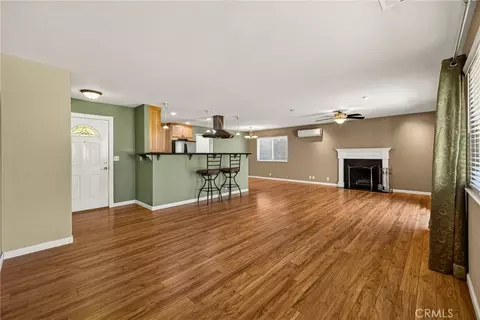 Living - 484 Cimarron, Chico, CA 95973 photo 2 of 5