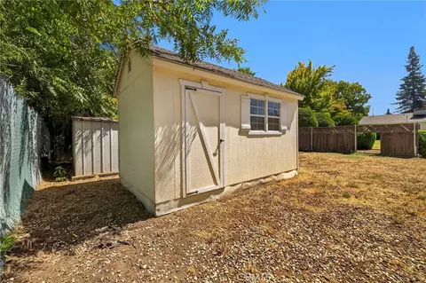 Exterior - 484 Cimarron, Chico, CA 95973 photo 10 of 11