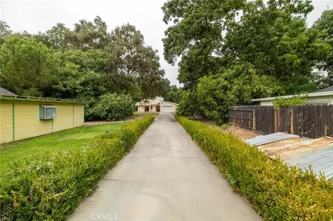 Exterior - 904 W 12th Ave, Chico, CA 95926 photo 11 of 12