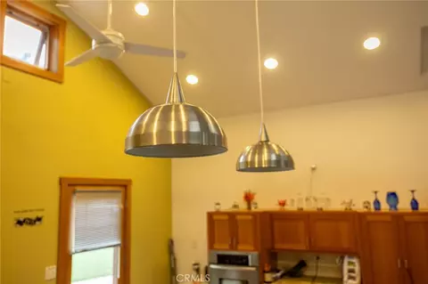 Kitchen - 904 W 12th Ave, Chico, CA 95926 photo 6 of 8