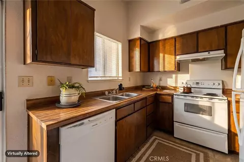 Kitchen - 2739 Ceres, Chico, CA 95973 photo 2 of 5