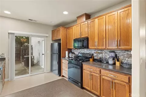 Kitchen - 3254 Rockin M Dr, Chico, CA 95973 photo 2 of 3