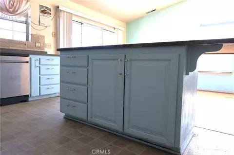 Kitchen - 1850 Colusa, Corning, CA 96021 photo 4 of 10