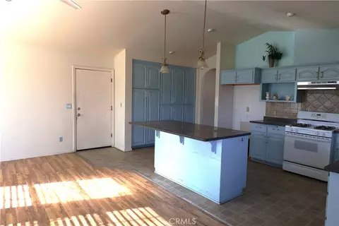 Kitchen - 1850 Colusa, Corning, CA 96021 photo 8 of 10