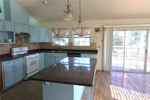 Kitchen - 1850 Colusa, Corning, CA 96021 photo 5 of 10