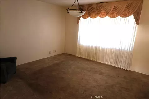 Living - 1850 Colusa, Corning, CA 96021 photo 11 of 14
