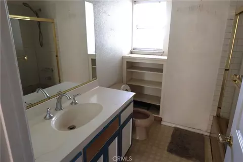 Bath - 1850 Colusa, Corning, CA 96021 photo 1 of 7