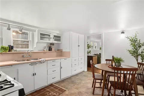 Kitchen - 1926 Broadway, Chico, CA 95928 photo 6 of 6