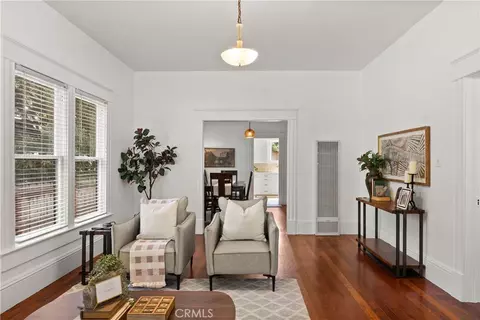 Living - 1926 Broadway, Chico, CA 95928 photo 2 of 4