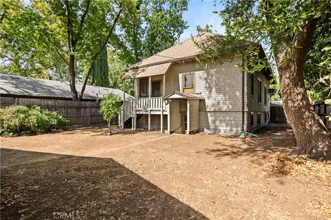 Exterior - 1926 Broadway, Chico, CA 95928 photo 4 of 11