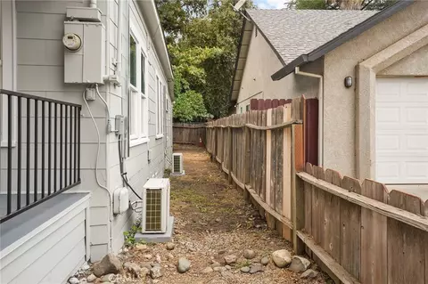 Exterior - 1406 W 7th, Chico, CA 95928 photo 8 of 9