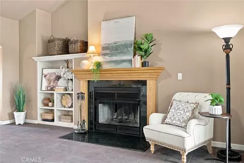 Living - 4120 Keefer, Chico, CA 95973 photo 3 of 6