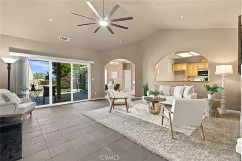 Living - 4120 Keefer, Chico, CA 95973 photo 4 of 6