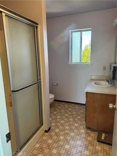 Bath - 102 Santa Maria, Gerber, CA 96035 photo 2 of 2