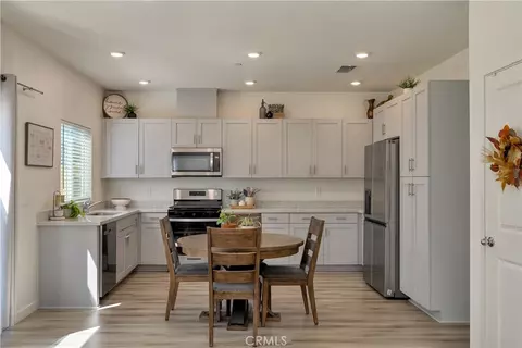 Kitchen - 3103 Steiner Ln, Chico, CA 95973 photo 2 of 2