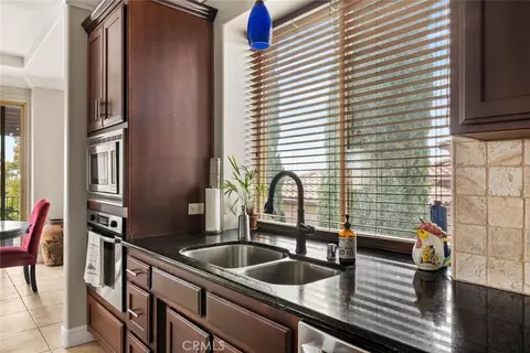 Kitchen - 3290 Summit Ridge Ter, Chico, CA 95928 photo 5 of 6