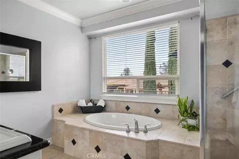 Bath - 3290 Summit Ridge Ter, Chico, CA 95928 photo 2 of 4
