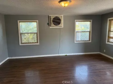 Living - 420 Green, Willows, CA 95988 photo 2 of 2