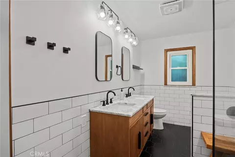 Bath - 545 Cedar, Red Bluff, CA 96080 photo 3 of 3