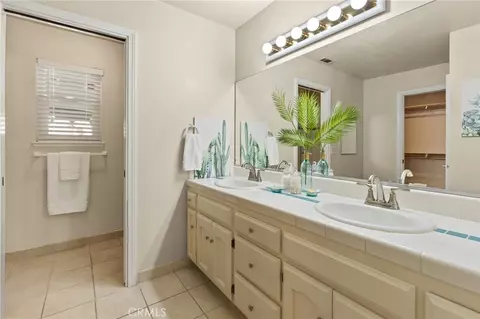 Bath - 1048 Gateway, Chico, CA 95926 photo 1 of 4