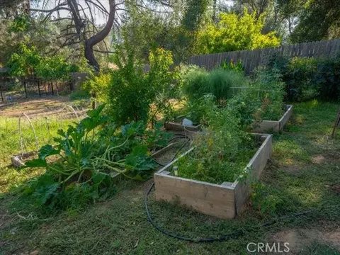Exterior - 15220 China Rapids Dr, Red Bluff, CA 96080 photo 13 of 16