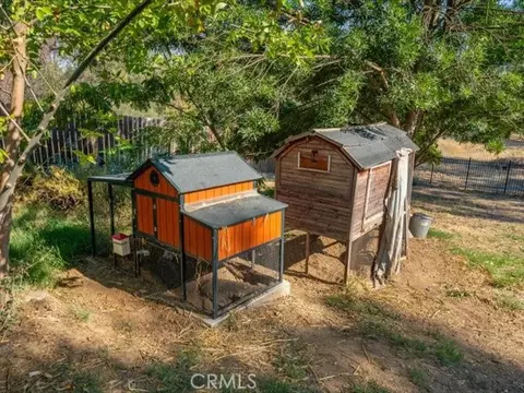 Exterior - 15220 China Rapids Dr, Red Bluff, CA 96080 photo 11 of 16