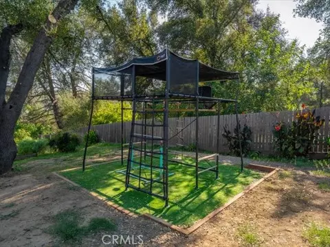 Exterior - 15220 China Rapids Dr, Red Bluff, CA 96080 photo 6 of 16