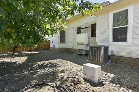 Exterior - 349 N Oregon St, Yreka, CA 96097 photo 12 of 26