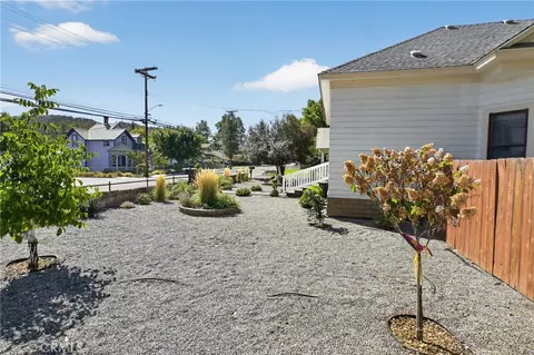 Exterior - 349 N Oregon St, Yreka, CA 96097 photo 4 of 26