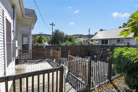 Exterior - 349 N Oregon St, Yreka, CA 96097 photo 9 of 26