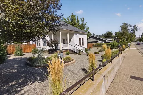 Exterior - 349 N Oregon St, Yreka, CA 96097 photo 3 of 26