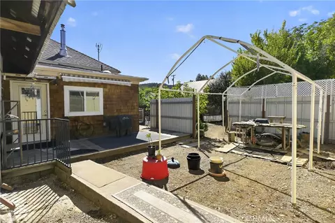 Exterior - 349 N Oregon St, Yreka, CA 96097 photo 7 of 26