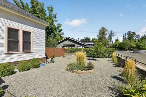 Exterior - 349 N Oregon St, Yreka, CA 96097 photo 20 of 26