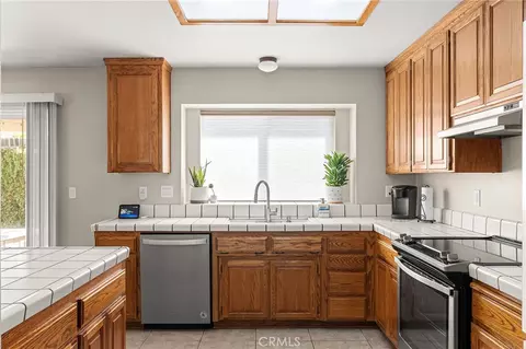 Kitchen - 5 Kevin Ct, Chico, CA 95928 photo 3 of 4