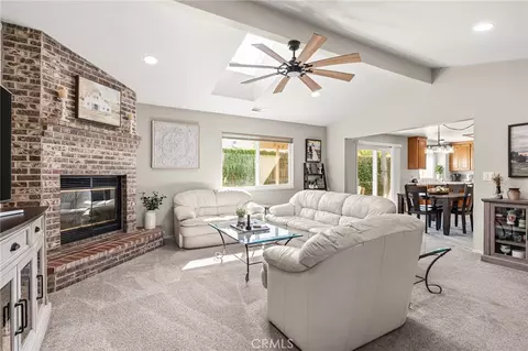 Living - 5 Kevin Ct, Chico, CA 95928 photo 1 of 2