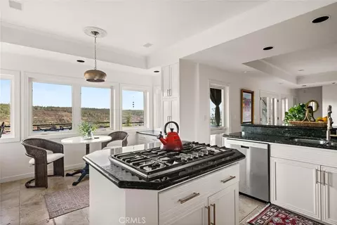 Kitchen - 14950 Eagle Ridge Dr, Forest Ranch, CA 95942 photo 4 of 4