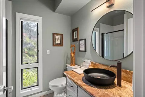 Bath - 14950 Eagle Ridge Dr, Forest Ranch, CA 95942 photo 4 of 4