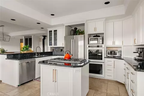 Kitchen - 14950 Eagle Ridge Dr, Forest Ranch, CA 95942 photo 1 of 4