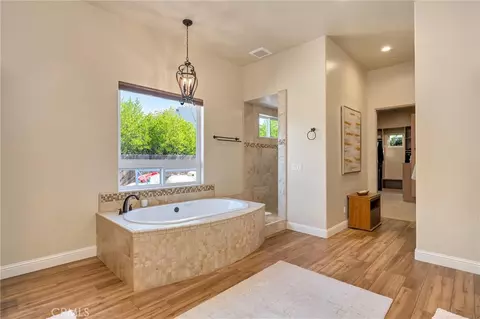 Bath - 3947 Barbados Ct, Chico, CA 95973 photo 2 of 9