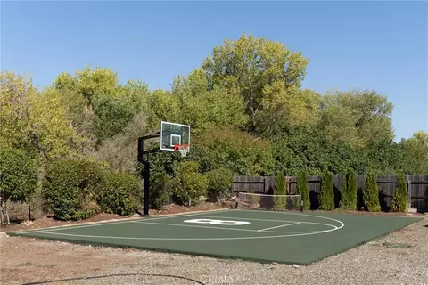 Exterior - 3947 Barbados Ct, Chico, CA 95973 photo 8 of 10