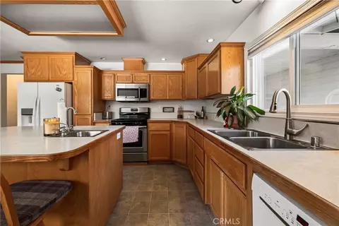Kitchen - 658 4th St, Willows, CA 95988 photo 6 of 9