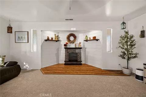 Living - 658 4th St, Willows, CA 95988 photo 3 of 5