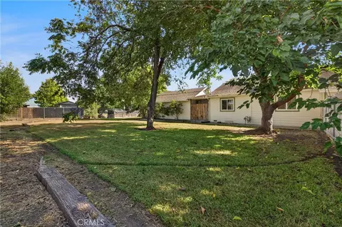 Exterior - 658 4th St, Willows, CA 95988 photo 16 of 18