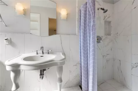 Bath - 14480 Warren, Red Bluff, CA 96080 photo 1 of 6