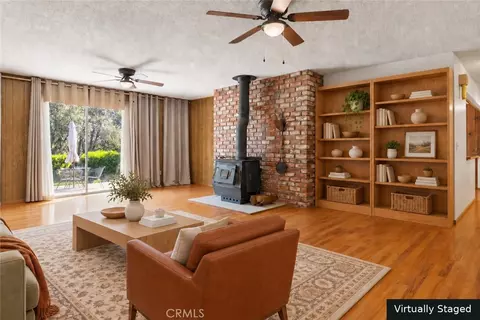 Living - 14480 Warren, Red Bluff, CA 96080 photo 14 of 18