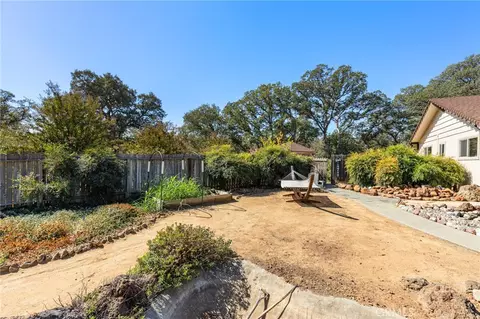 Exterior - 14480 Warren, Red Bluff, CA 96080 photo 5 of 16