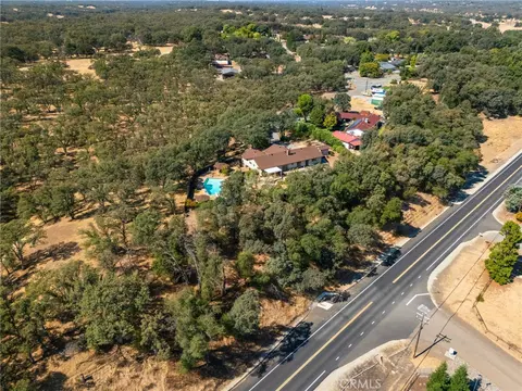 View/Area - 14480 Warren, Red Bluff, CA 96080 photo 5 of 7