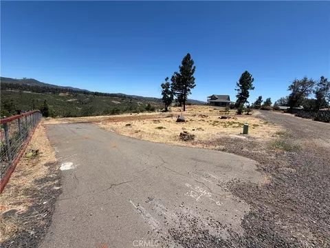 5446 Jensen Ct, Paradise, CA 95969 photo 2
