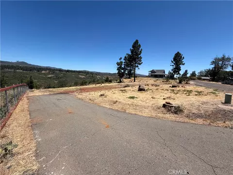 5446 Jensen Ct, Paradise, CA 95969 photo 3